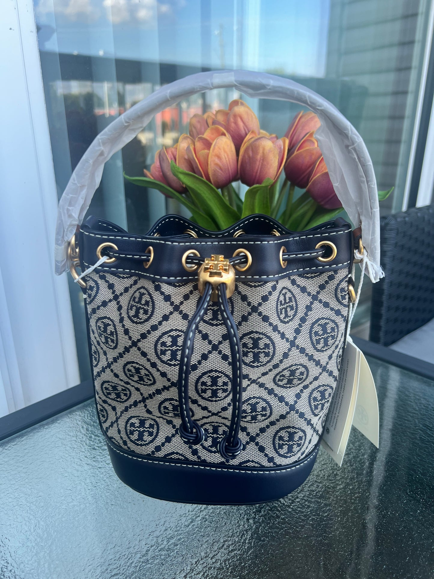 Tory Burch Monogram bucket bag